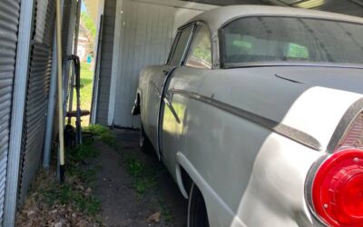 Ford Custom 2 dr hardtop 1956