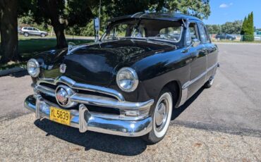 Ford-Custom-deluxe-1950-black-8