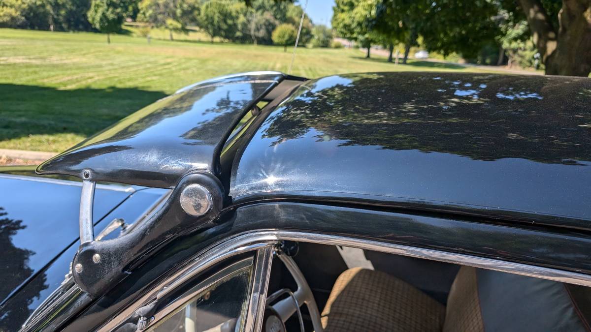 Ford-Custom-deluxe-1950-black-9