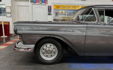 Ford-Custon-1957-2-Door-22