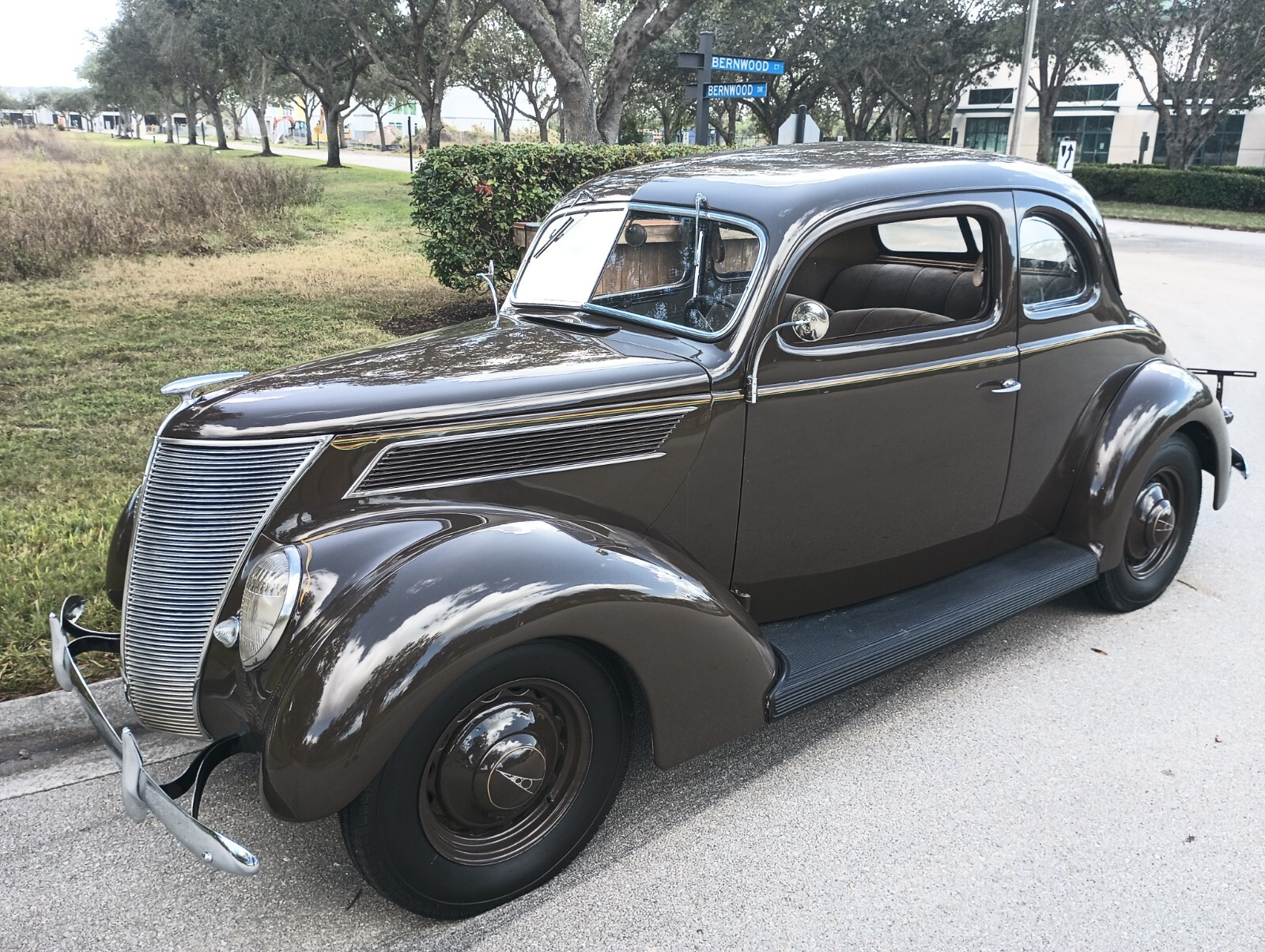 Ford DELUXE CLUB COUPE 1937 Coupe