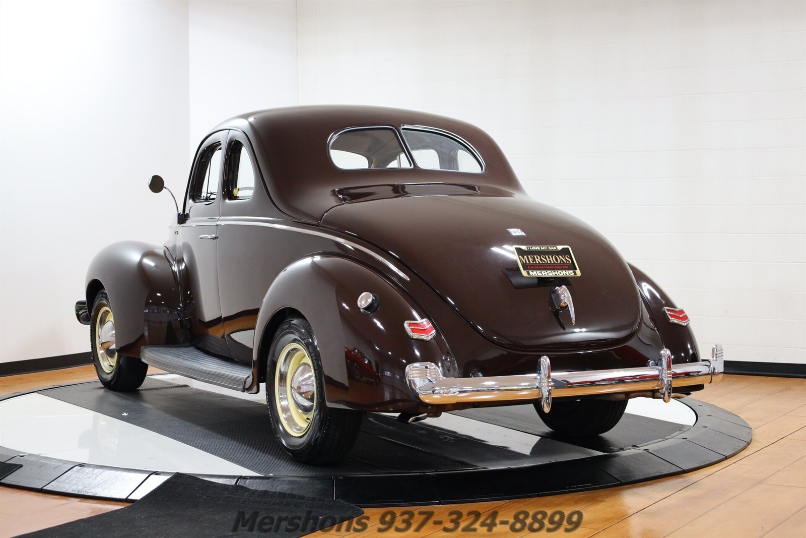 Ford-DeLuxe-Coupe-1940-Coupe-4