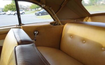 Ford-Delixe-1951-yellow-3