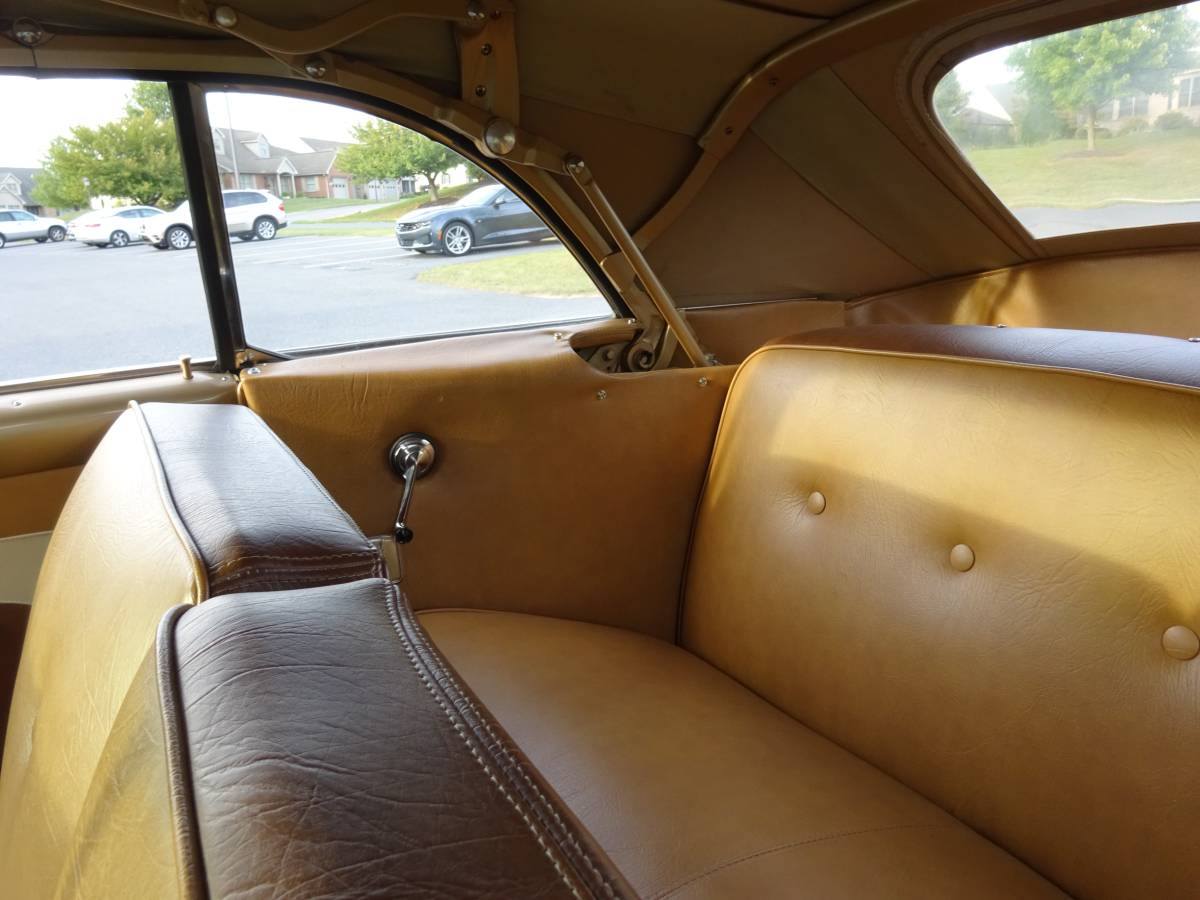 Ford-Delixe-1951-yellow-3