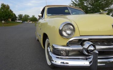 Ford-Delixe-1951-yellow-9