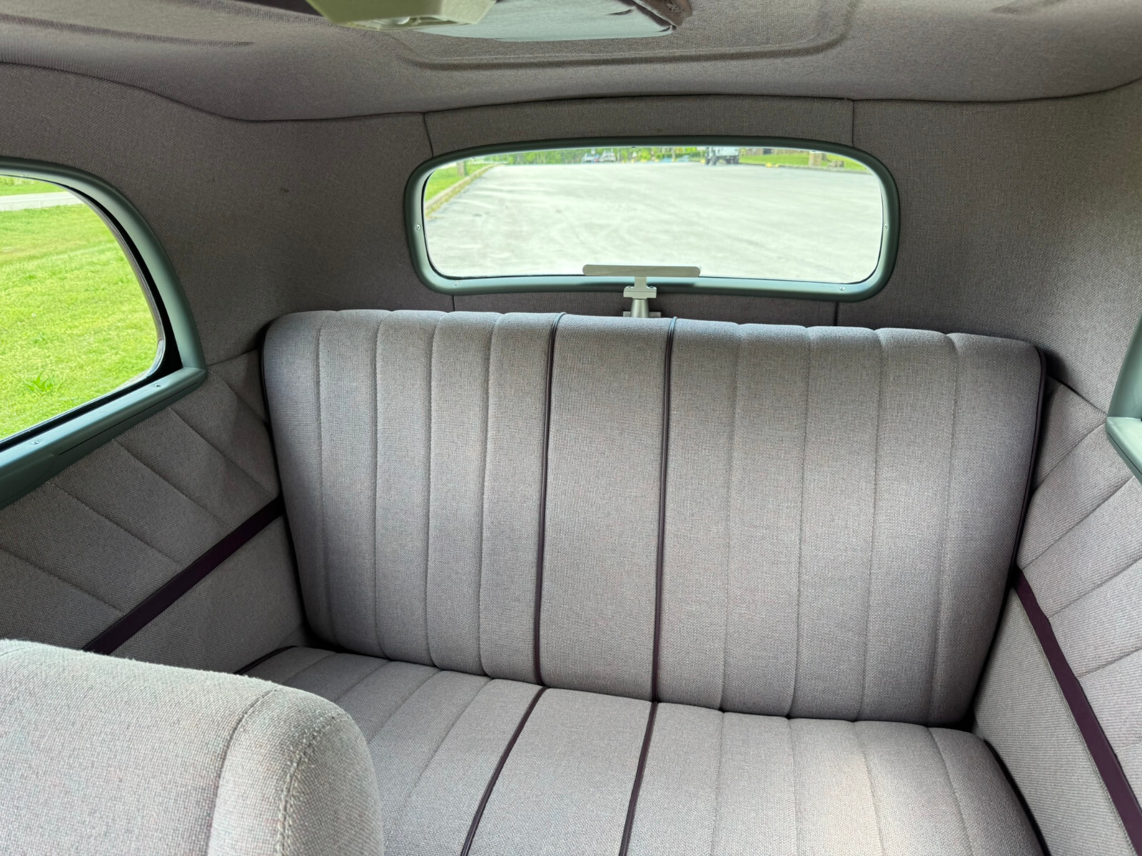 Ford-Deluxe-1934-Sedan-12
