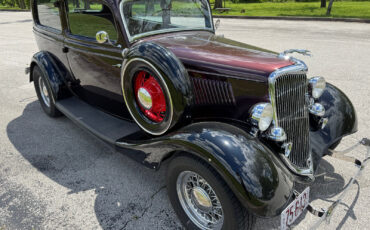 Ford-Deluxe-1934-Sedan
