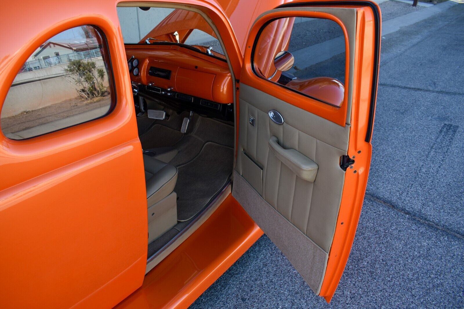 Ford-Deluxe-1940-Sedan-17