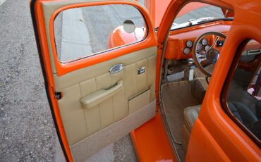 Ford-Deluxe-1940-Sedan-21