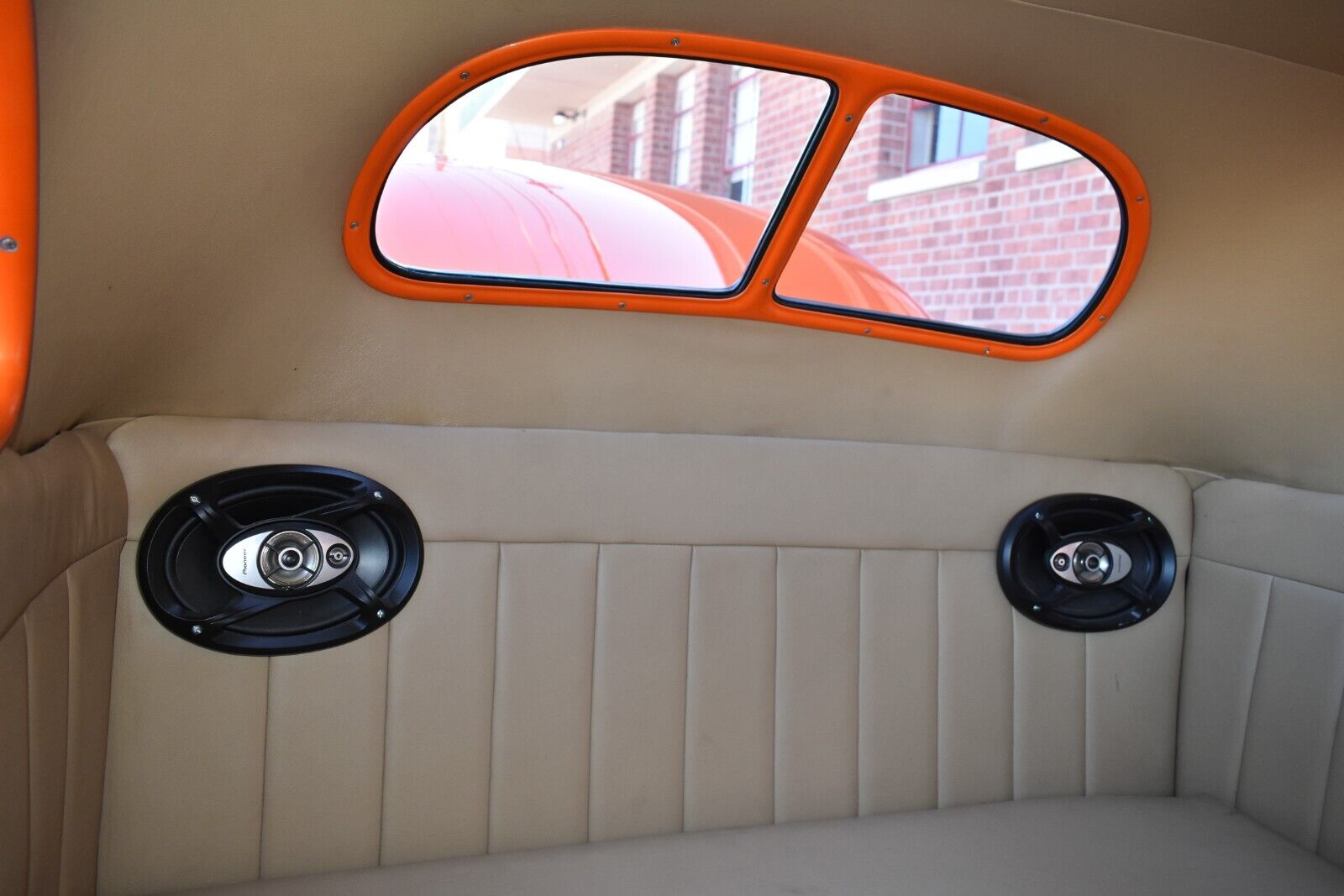 Ford-Deluxe-1940-Sedan-28