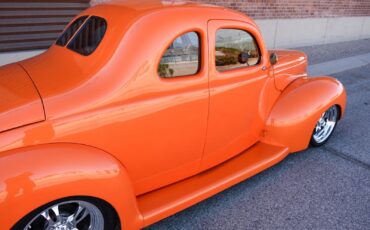 Ford-Deluxe-1940-Sedan-5