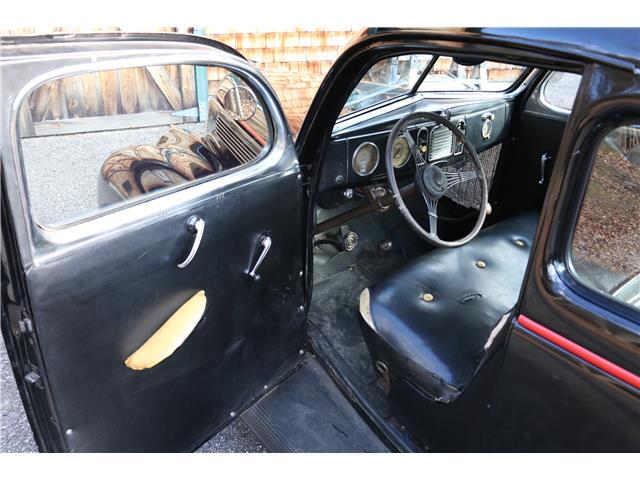 Ford-Deluxe-Coupoe-1938-COUPE-2