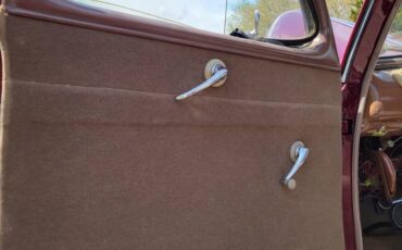Ford-Deluxe-business-coupe-1941-red-8