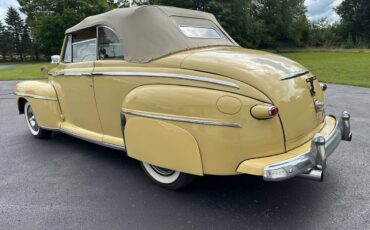 Ford-Deluxe-convertible-1947-yellow-1