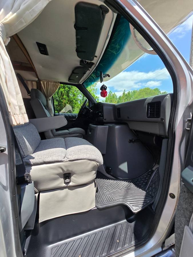 Ford-E-350-1995-17