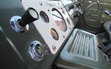 Ford-E-Series-Van-1966-Heavy-Duty-Van-with-windowed-rear-doors-solid-side-doors