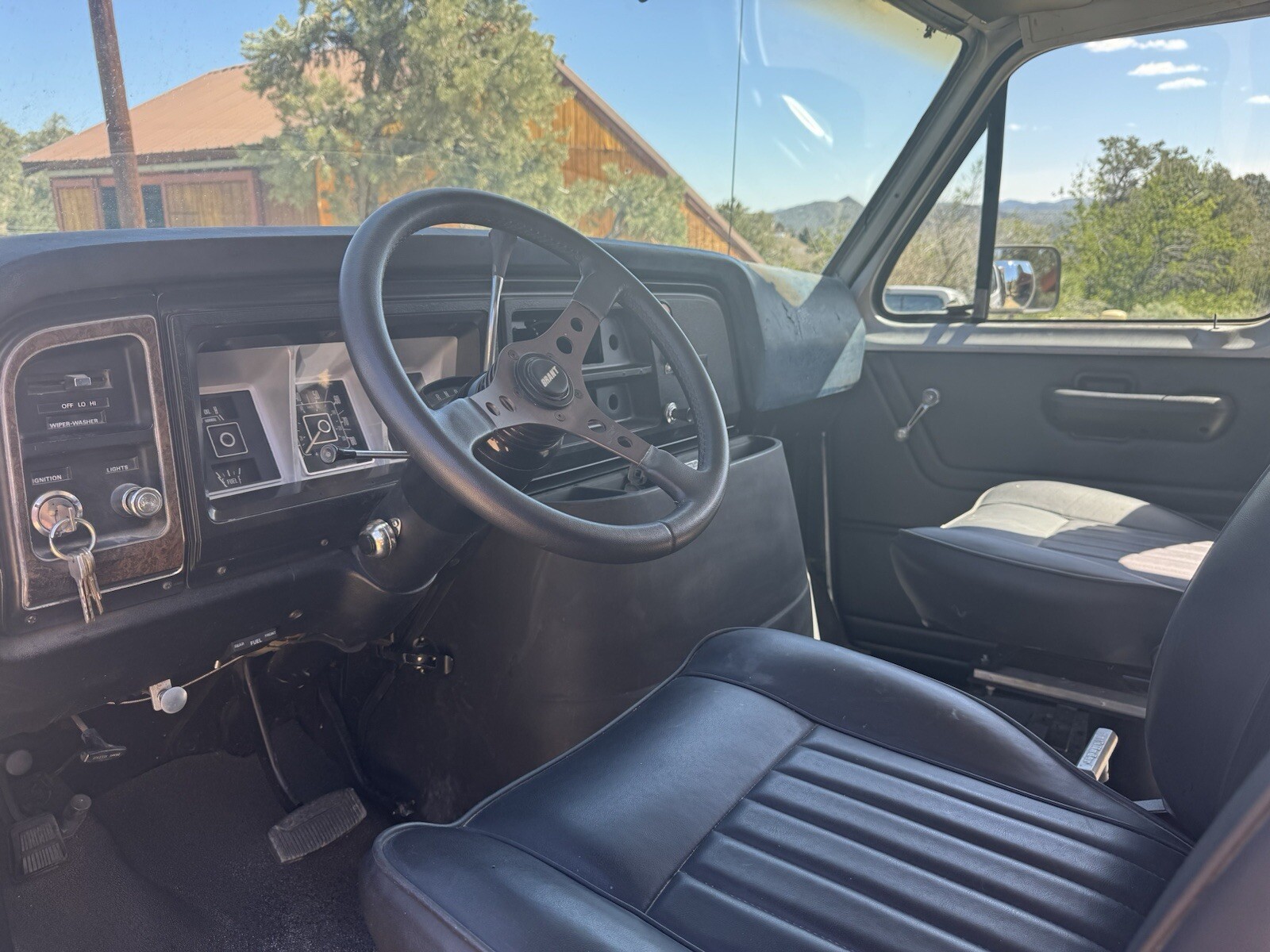 Ford-E-Series-Van-1979-Van-Camper-13