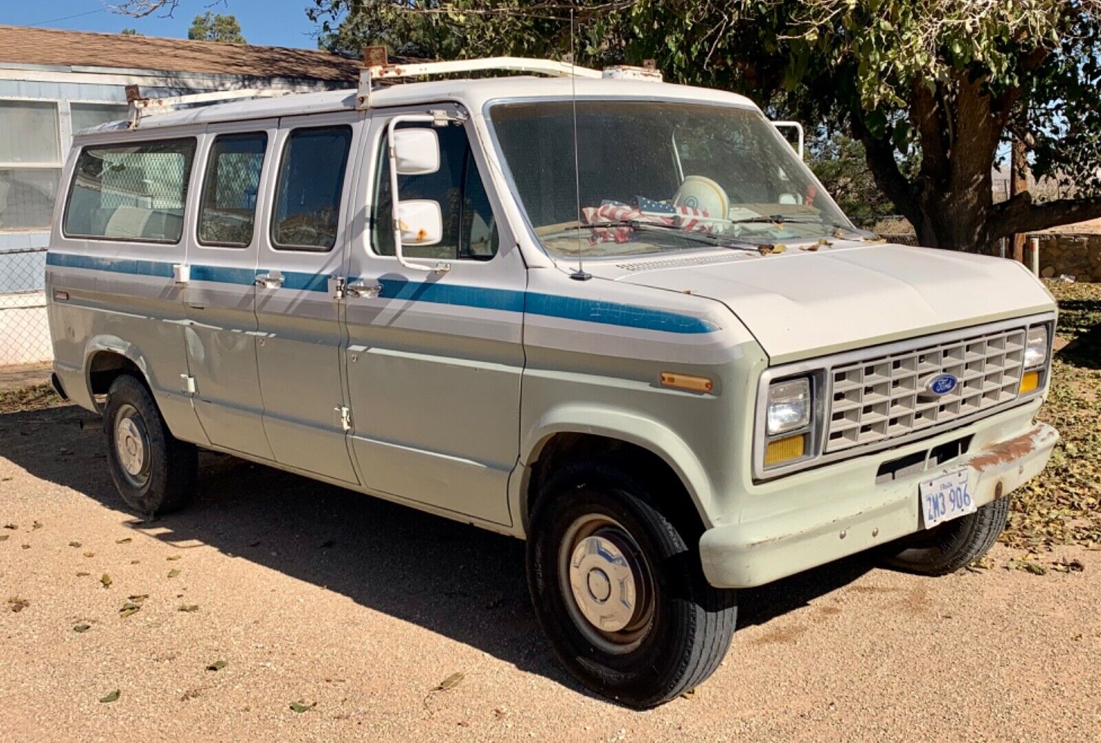 Ford-E-Series-Van-1988-Utility-1