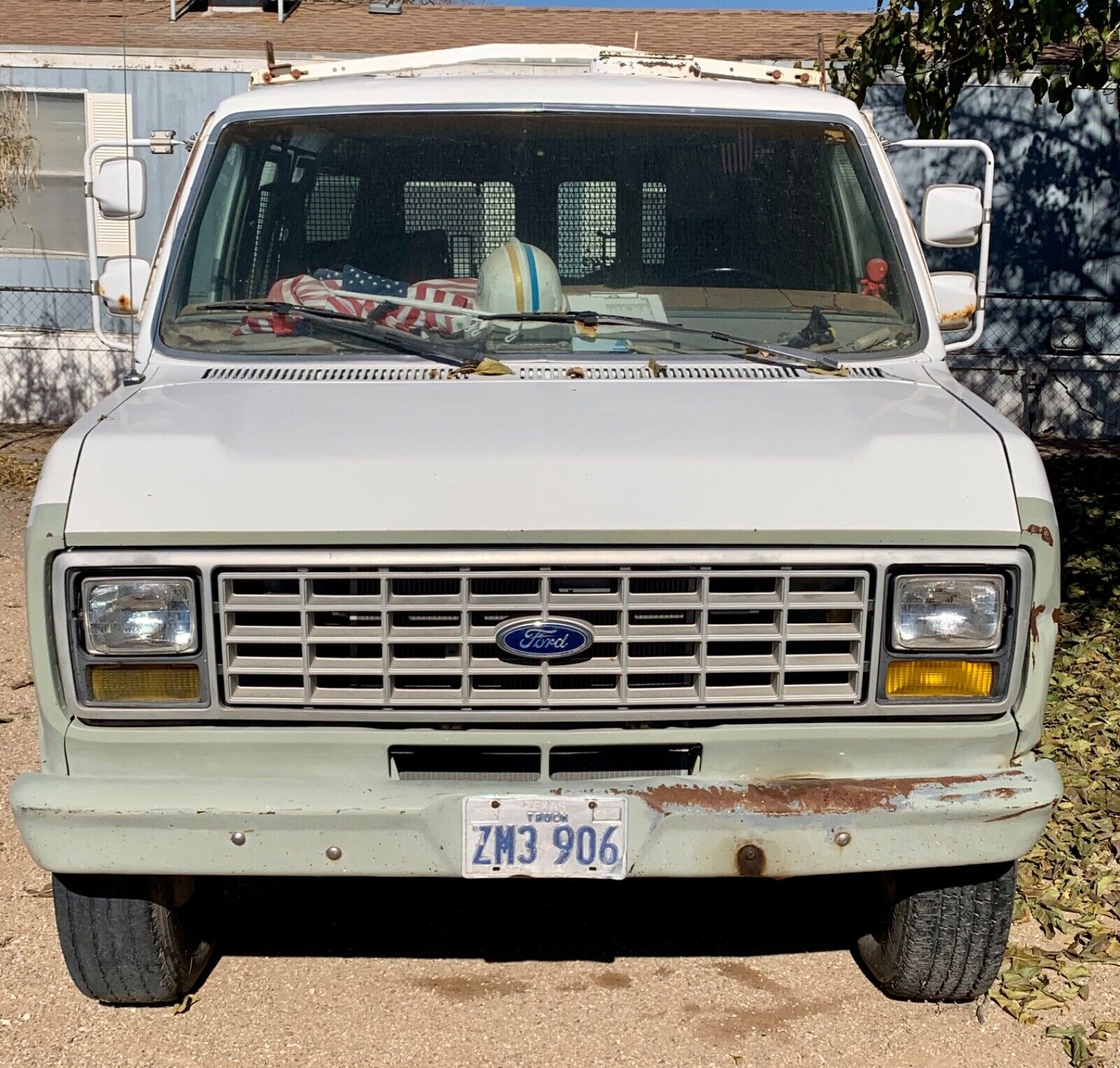 Ford-E-Series-Van-1988-Utility-2