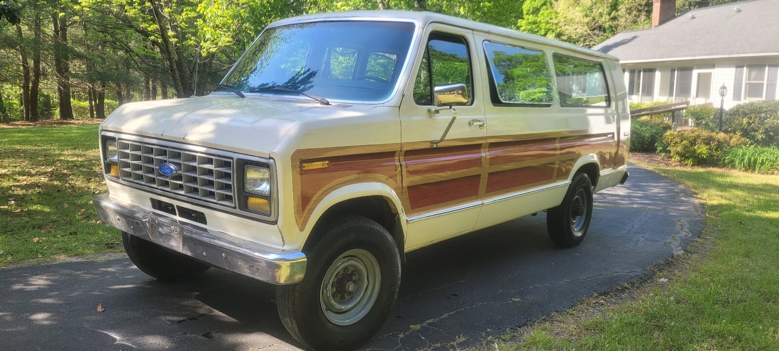 Ford-E-Series-Van-1989-10