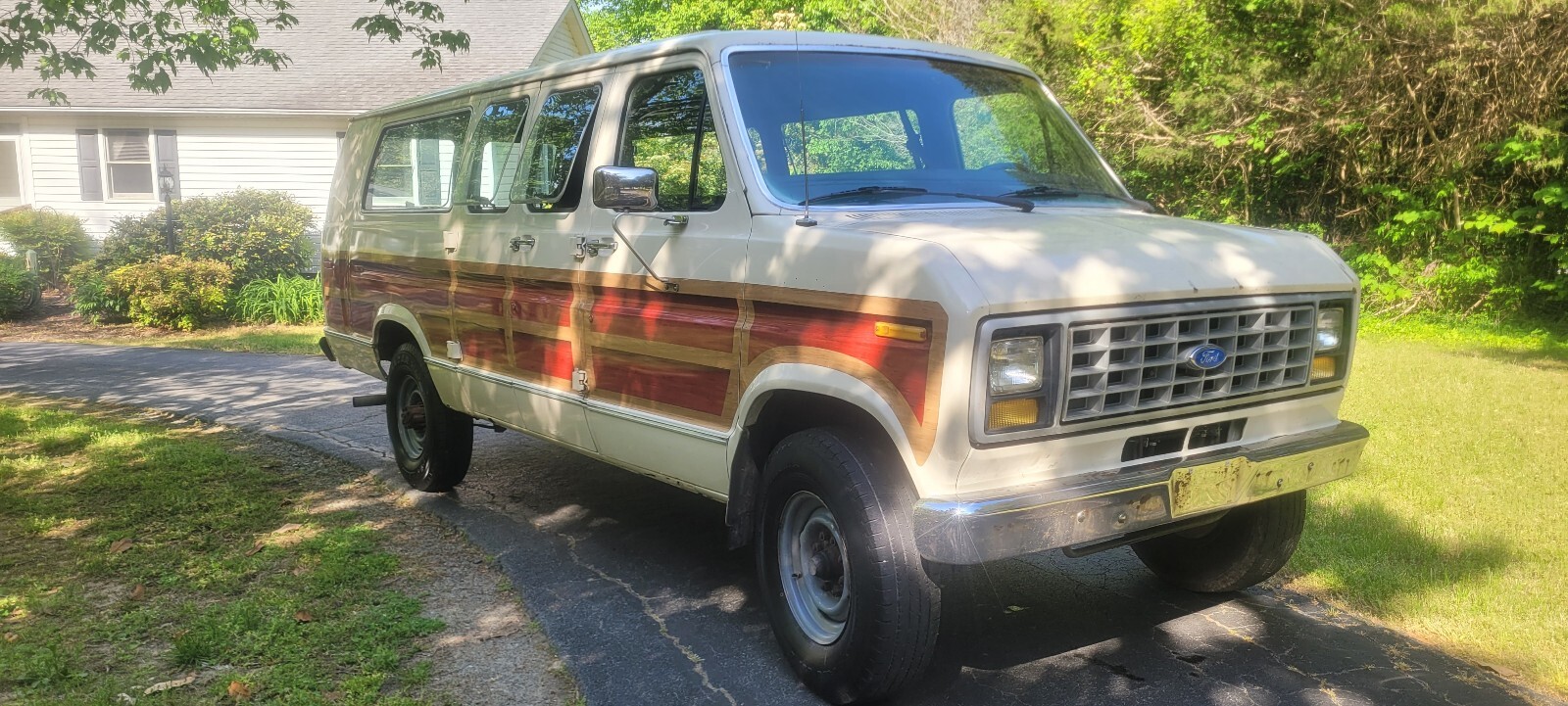 Ford-E-Series-Van-1989-11