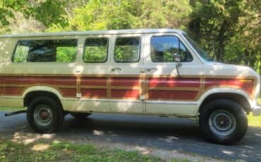 Ford-E-Series-Van-1989-12