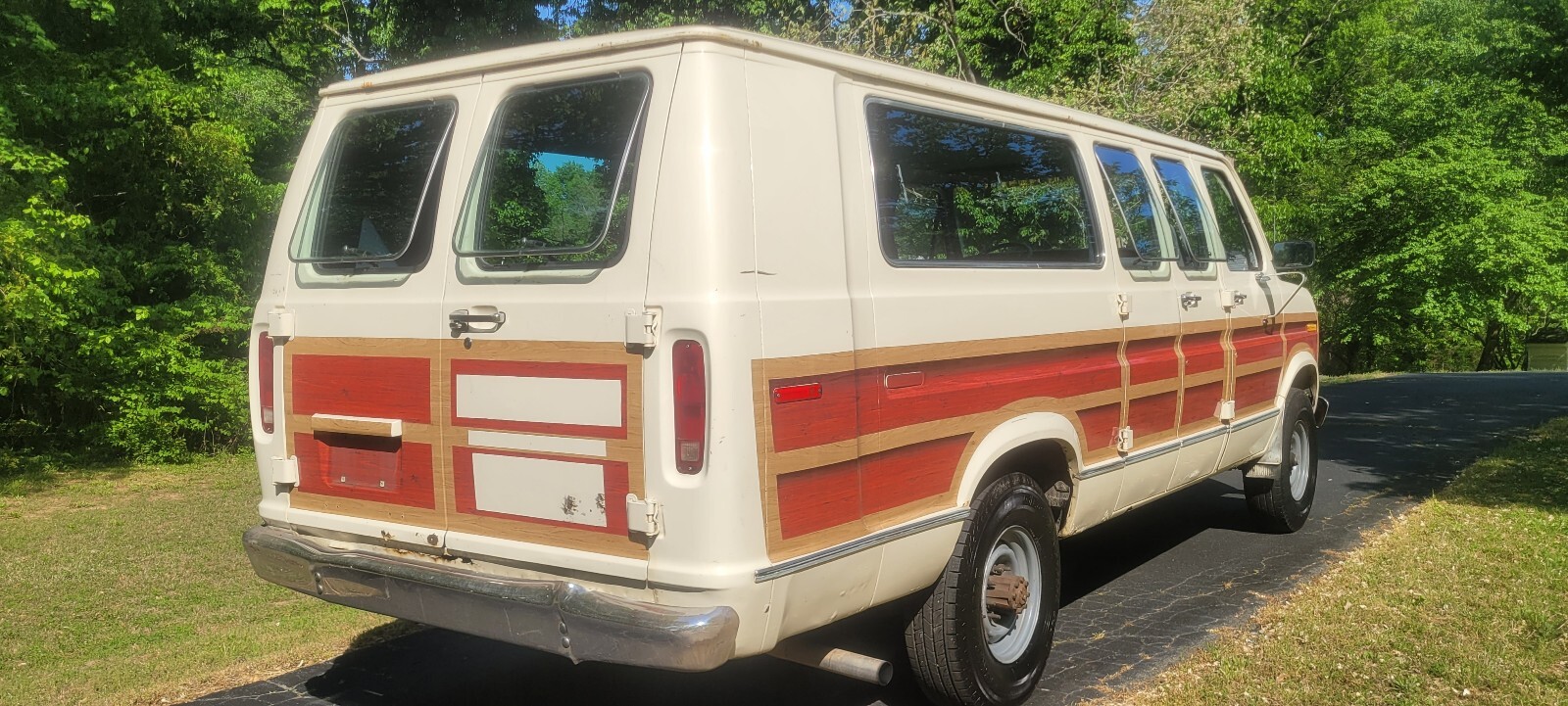 Ford-E-Series-Van-1989-3