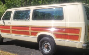 Ford-E-Series-Van-1989-7