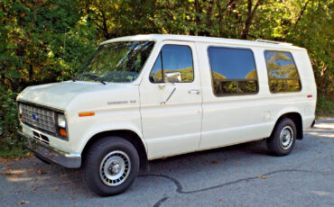 Ford-E-Series-Van-1990-Standard-Passenger-Van-1