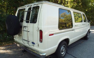 Ford-E-Series-Van-1990-Standard-Passenger-Van-19