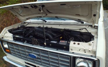 Ford-E-Series-Van-1990-Standard-Passenger-Van-21