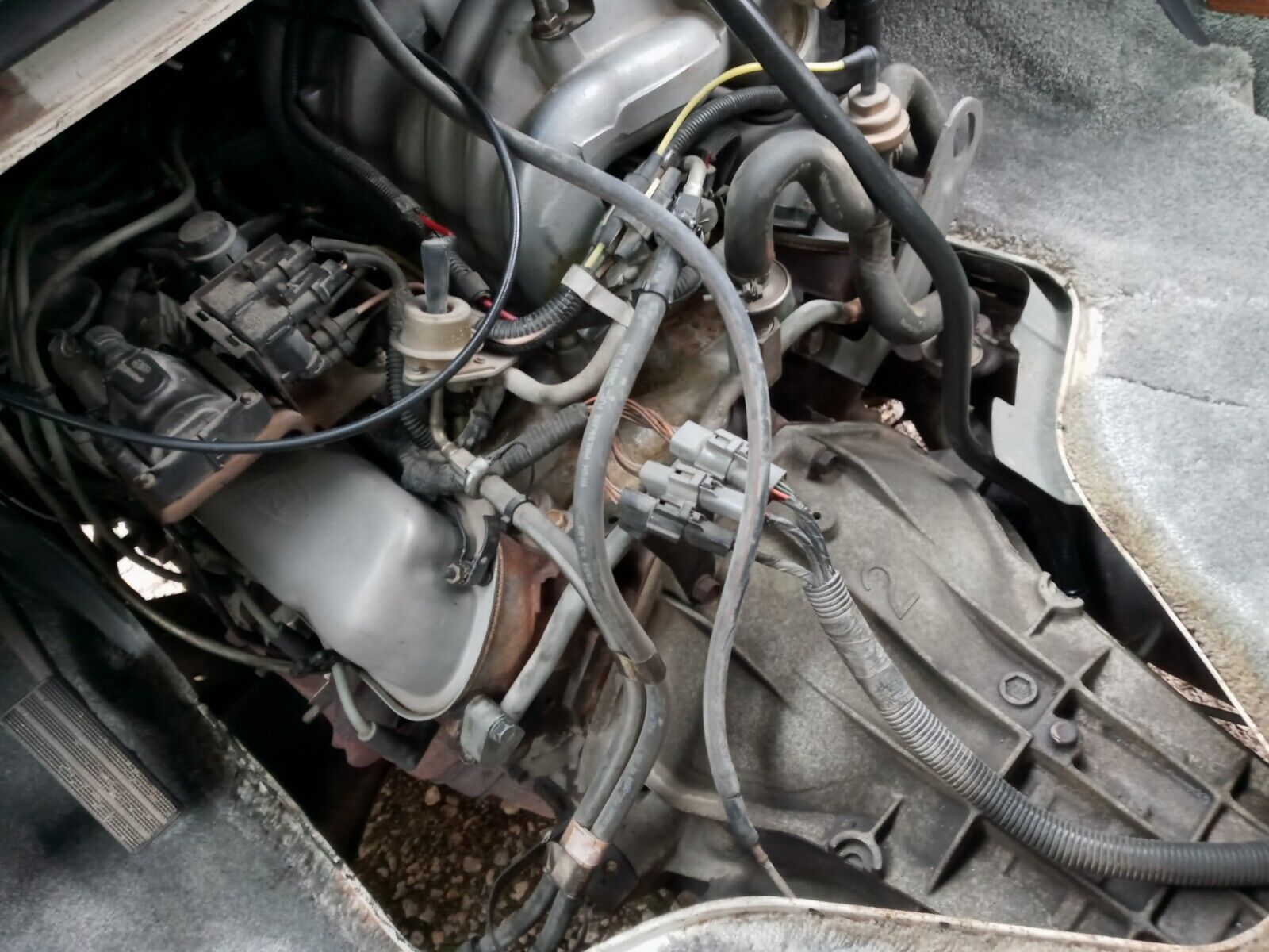 Ford-E-Series-Van-1990-Standard-Passenger-Van-22