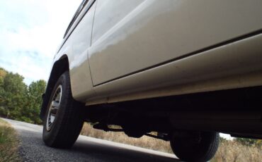 Ford-E-Series-Van-1990-Standard-Passenger-Van-28