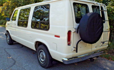 Ford-E-Series-Van-1990-Standard-Passenger-Van-3