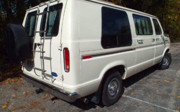 Ford-E-Series-Van-1990-Standard-Passenger-Van-4