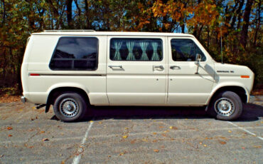 Ford-E-Series-Van-1990-Standard-Passenger-Van-5