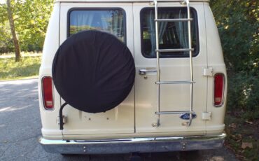 Ford-E-Series-Van-1990-Standard-Passenger-Van-7