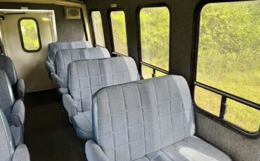 Ford-E-Series-Van-1993-10