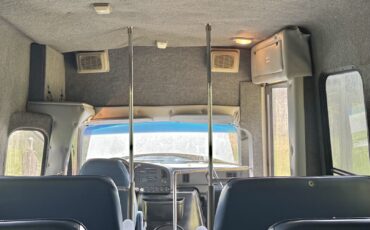 Ford-E-Series-Van-1993-12