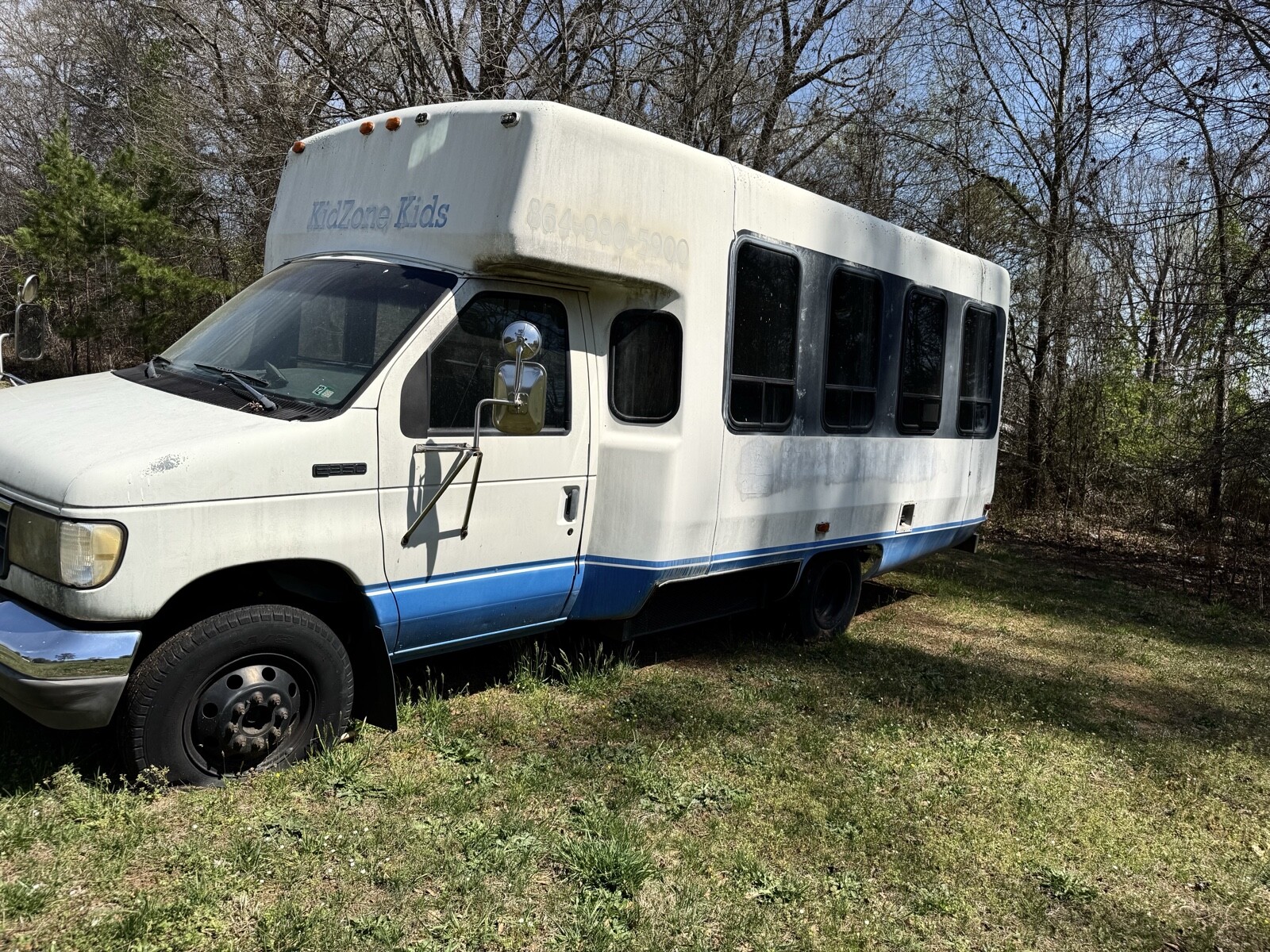 Ford-E-Series-Van-1993-4