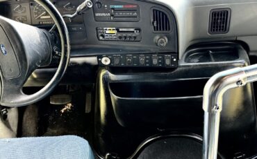 Ford-E-Series-Van-1993-7