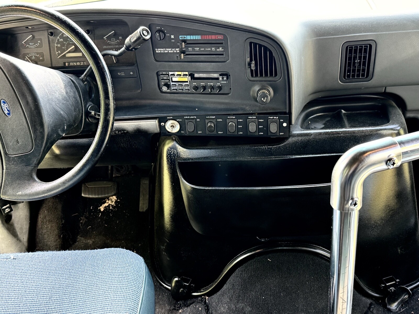 Ford-E-Series-Van-1993-7