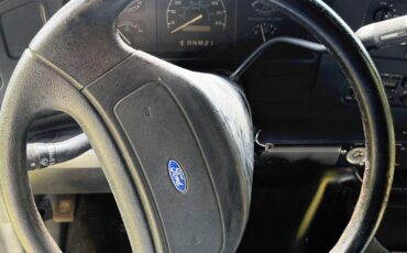 Ford-E-Series-Van-1993-8