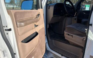 Ford-E-Series-Van-1995-Standard-Passenger-Van-13