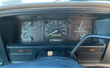 Ford-E-Series-Van-1995-Standard-Passenger-Van-14