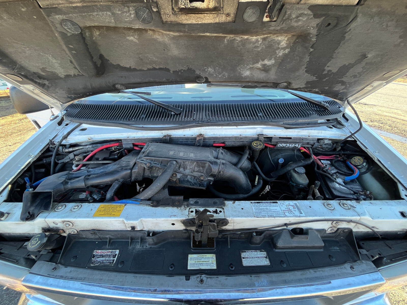 Ford-E-Series-Van-1995-Standard-Passenger-Van-20