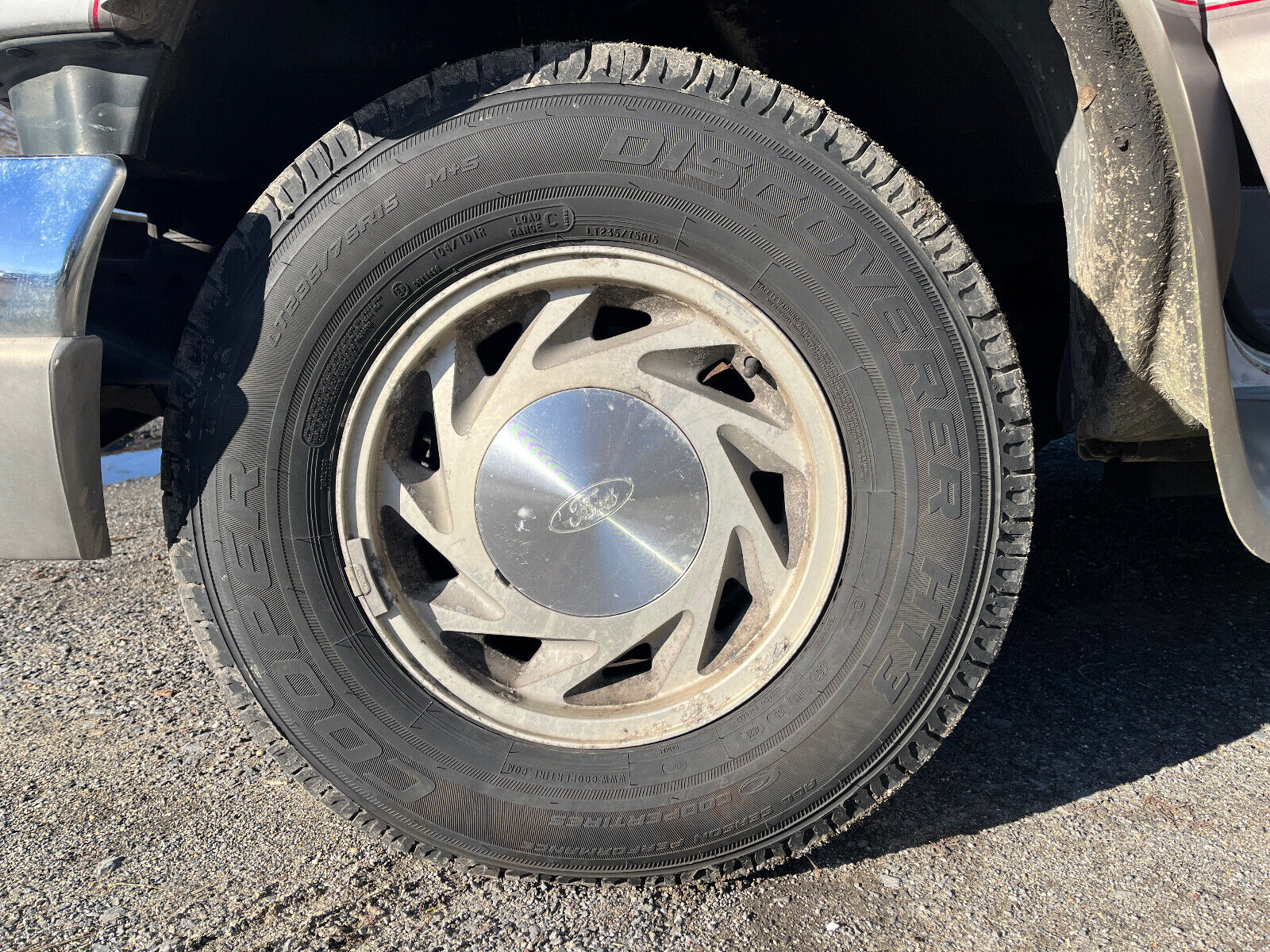 Ford-E-Series-Van-1995-Standard-Passenger-Van-23