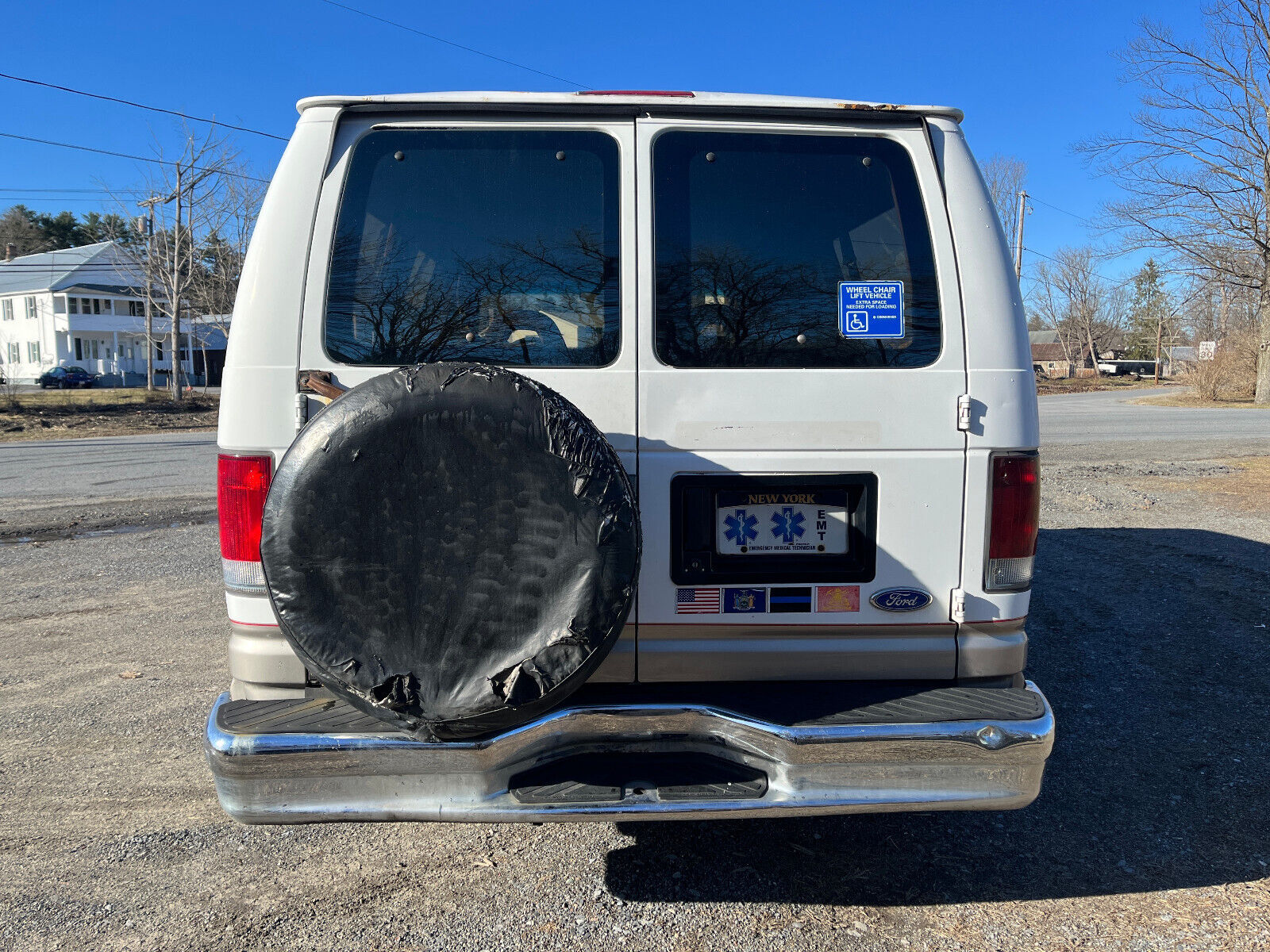 Ford-E-Series-Van-1995-Standard-Passenger-Van-4