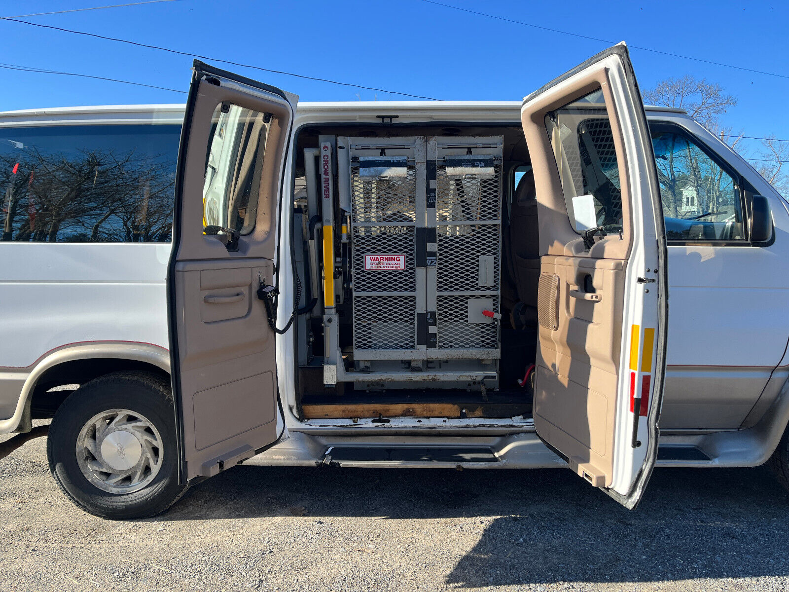 Ford-E-Series-Van-1995-Standard-Passenger-Van-6