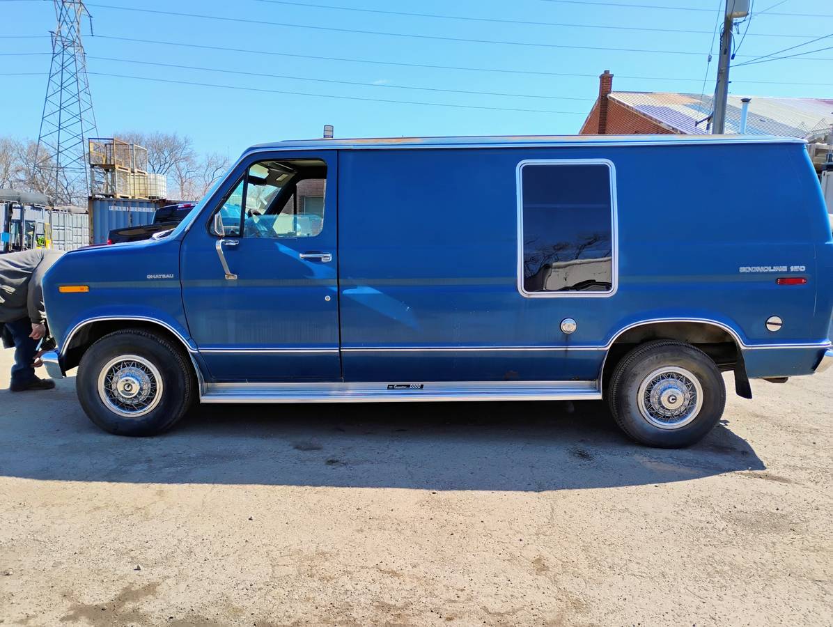 Ford-E150-econoline-van-1978-2